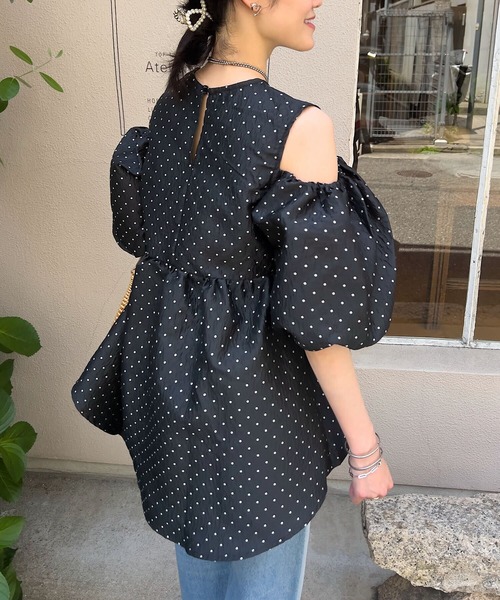 KOBE LETTUCE（コウベレタス）の「ぽこぽこジャガードショルダーカットペプラムトップス（シャツ/ブラウス・レディース・ブラック/ネイビー/グレー・M）」の17枚目の写真