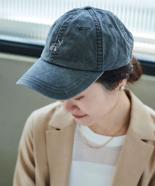 le.coeur blanc（ルクールブラン）の「ピグメント加工モチーフCAP（キャップ・レディース・ブラック/ベージュ・FREE）」の2枚目の写真