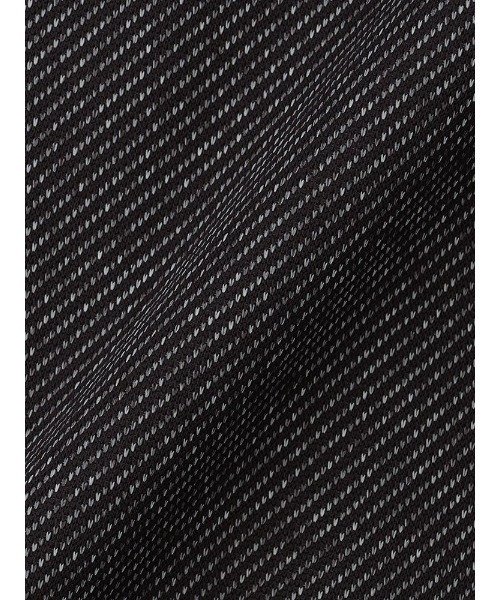 Perfect Suit FActory(パーフェクトスーツファクトリー)の「【完全ノーアイロン】長袖アイシャツ デニムライク ブラック/ネイビー(ビジネスシャツ・メンズ・ブラック/ネイビー・首回り43cm-裄丈86cm/首回り41cm-裄丈84cm/首回り39cm-裄丈82cm/首回り45cm-裄丈86cm/首回り37cm-裄丈80cm)」の3枚目の写真