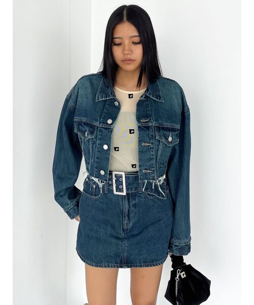 EMODA（エモダ）の「カットオフクロップドデニムジャケット（デニムジャケット・レディース・ブルー/ベージュ/ブラック・FREE）」の3枚目の写真