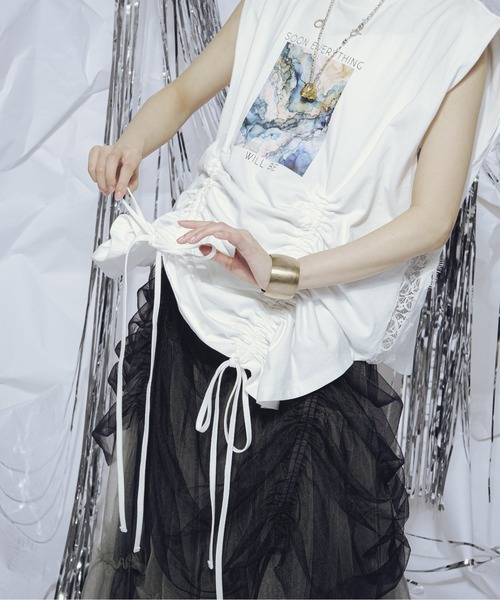 Ezick(エジック)の「Shirring side laceノースリーブTシャツ(Tシャツ/カットソー・レディース・ホワイト/グレー系その他・FREE)」の6枚目の写真