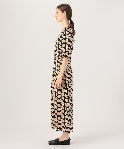 バーム ウンド ヘルガーデン 花柄ワンピース　ブラック BAUM UND PFERDGARTEN（バウムウンドヘルガーデン）の「BAUM UND