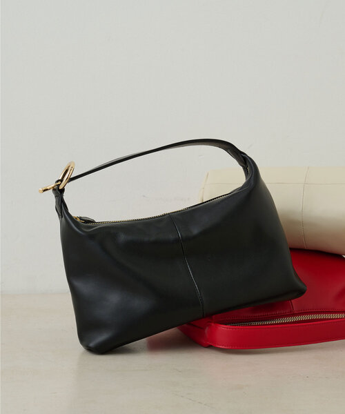 GALLARDAGALANTE（ガリャルダガランテ）の「【2.718】バックルミニバッグ（ハンドバッグ・レディース・ブラック/オフホワイト/レッド・FREE）」の3枚目の写真