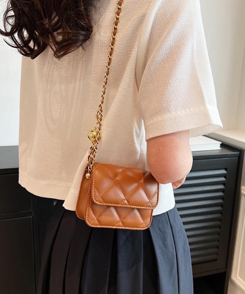 Mignonjour(ミニョンジュール)の「Mignonjour/キルティングミニチェーンバッグ M2493(ショルダーバッグ・レディース・ブラック/シルバー/ブラウン/ゴールド・FREE)」の6枚目の写真