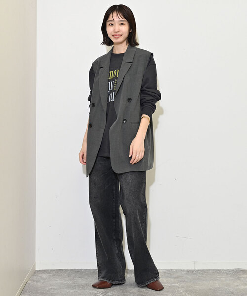 SLOBE IENA（スローブイエナ）の「ビンテージ風ロゴロンTEE（Tシャツ/カットソー・レディース・ホワイト/ボルドー/チャコールグレー・FREE）」の4枚目の写真