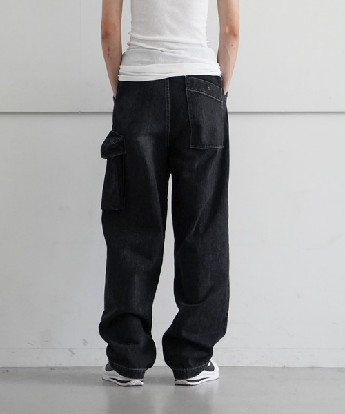 WhoWhat(フーワット)の「who what SELVEDGE DENIM CARGO PANTS(カーゴパンツ・メンズ・ブラック・M)」の5枚目の写真
