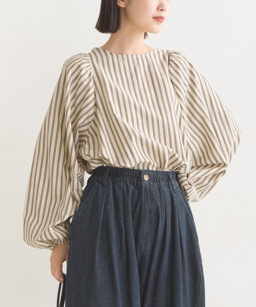 OMNES(オムネス)の「製品洗いコットンブロードボリューム袖ブラウス(シャツ/ブラウス・レディース・ブラック系その他/ブラック系その他2/グレー系その他/ブルー系その他/ホワイト/ライトグレー/ベージュ系その他/ベージュ系その他2・FREE)」の6枚目の写真