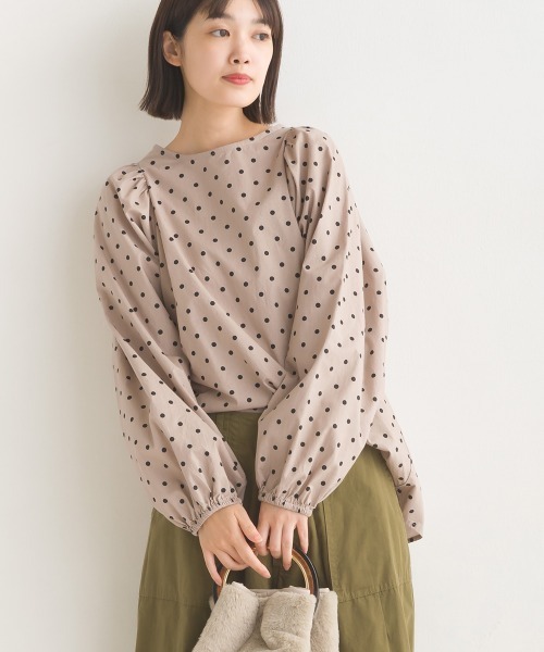 OMNES(オムネス)の「製品洗いコットンブロードボリューム袖ブラウス(シャツ/ブラウス・レディース・ブラック系その他/ブラック系その他2/グレー系その他/ブルー系その他/ホワイト/ライトグレー/ベージュ系その他/ベージュ系その他2・FREE)」の7枚目の写真