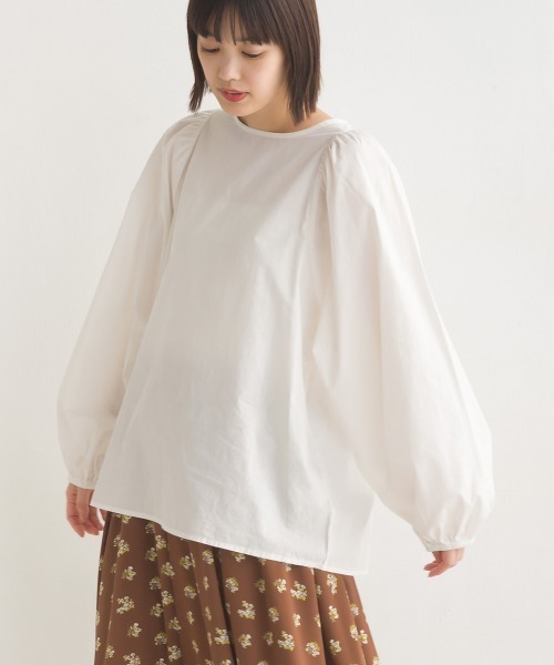 OMNES(オムネス)の「製品洗いコットンブロードボリューム袖ブラウス(シャツ/ブラウス・レディース・ブラック系その他/ブラック系その他2/グレー系その他/ブルー系その他/ホワイト/ライトグレー/ベージュ系その他/ベージュ系その他2・FREE)」の12枚目の写真