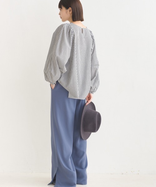 OMNES(オムネス)の「製品洗いコットンブロードボリューム袖ブラウス(シャツ/ブラウス・レディース・ブラック系その他/ブラック系その他2/グレー系その他/ブルー系その他/ホワイト/ライトグレー/ベージュ系その他/ベージュ系その他2・FREE)」の18枚目の写真