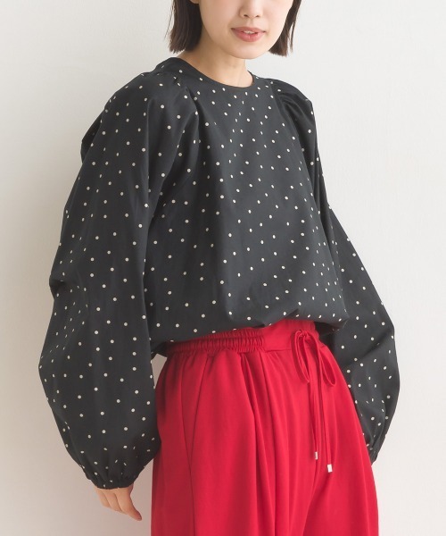 OMNES(オムネス)の「製品洗いコットンブロードボリューム袖ブラウス(シャツ/ブラウス・レディース・ブラック系その他/ブラック系その他2/グレー系その他/ブルー系その他/ホワイト/ライトグレー/ベージュ系その他/ベージュ系その他2・FREE)」の22枚目の写真