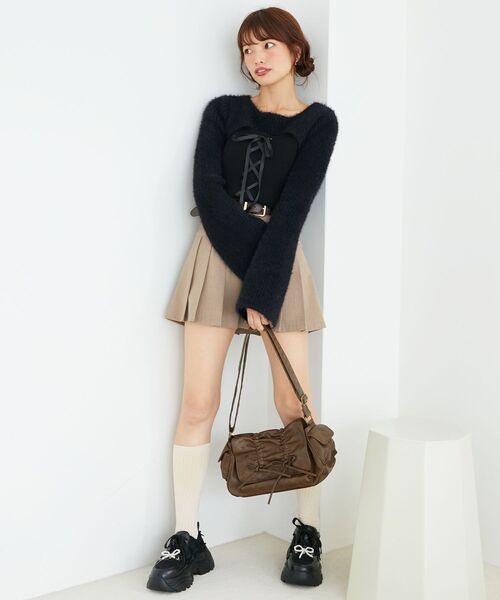 MAJESTIC LEGON（マジェスティックレゴン）の「デコルテオープンレースアップニット（ニット/セーター・レディース・チャコールグレー/アイボリー/ピンク/ボルドー/ブラック・MEDIUM）」の13枚目の写真