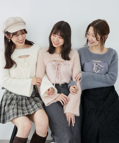 MAJESTIC LEGON（マジェスティックレゴン）の「デコルテオープンレースアップニット（ニット/セーター・レディース・チャコールグレー/アイボリー/ピンク/ボルドー/ブラック・MEDIUM）」の22枚目の写真