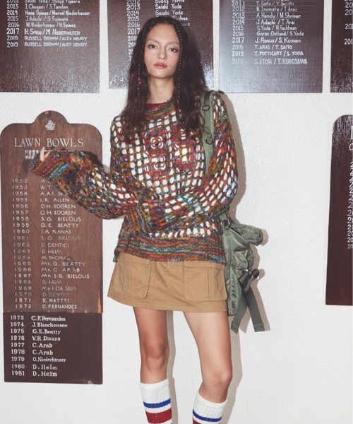 ANNA SUI NYC（アナ スイ エヌ ワイ シー）の「MIXカラー メッシュニットクルーネックプルオーバー（ニット/セーター・レディース・サックスブルー/オレンジ/ブラック・FREE）」の4枚目の写真