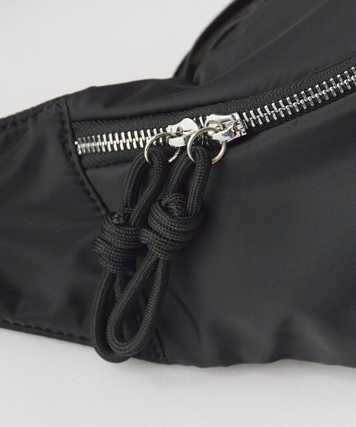 OUTDOOR PRODUCTS(アウトドアプロダクツ)の「OUTDOOR PRODUCTS/アウトドアプロダクツ Gather Sling Bag ウエストバック(ボディバッグ/ウエストポーチ・レディース・ブラック/シルバー・FREE)」の13枚目の写真