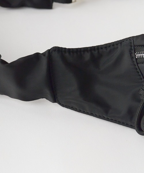 OUTDOOR PRODUCTS(アウトドアプロダクツ)の「OUTDOOR PRODUCTS/アウトドアプロダクツ Gather Sling Bag ウエストバック(ボディバッグ/ウエストポーチ・レディース・ブラック/シルバー・FREE)」の12枚目の写真