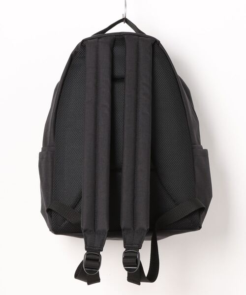 Manhattan Portage（マンハッタンポーテージ）の「Big Apple Backpack Ver.3（バックパック/リュック・メンズ・ブラック・MEDIUM）」の21枚目の写真