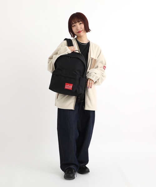 Manhattan Portage（マンハッタンポーテージ）の「Big Apple Backpack Ver.3（バックパック/リュック・メンズ・ブラック・MEDIUM）」の14枚目の写真