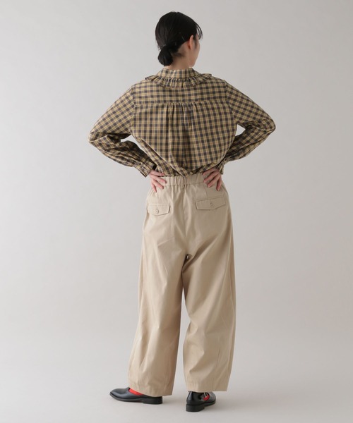 studio CLIP(スタディオクリップ)の「《natural by clip》ポプリンフリルカラーブラウス(シャツ/ブラウス・レディース・ベージュ/イエロー/チャコール・FREE)」の16枚目の写真