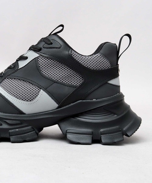 glabella(グラベラ)の「+7cm ボリュームハイソール 厚底 スニーカー アグリーシューズ(スニーカー・メンズ・ブラック・S/M/L)」の6枚目の写真
