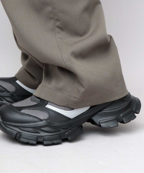 glabella(グラベラ)の「+7cm ボリュームハイソール 厚底 スニーカー アグリーシューズ(スニーカー・メンズ・ブラック・S/M/L)」の5枚目の写真