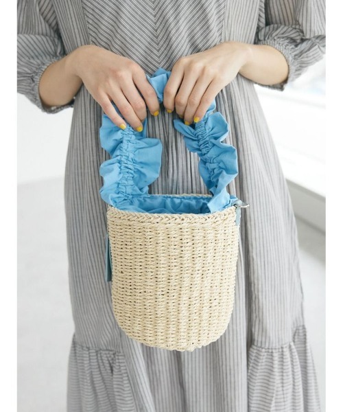 CRAFT STANDARD BOUTIQUE（クラフトスタンダードブティック）の「maison vert フリルハンドルかごバッグ（ハンドバッグ・レディース・ブルー・FREE）」の8枚目の写真