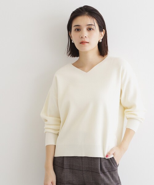 THE SHOP TK （ザ ショップ ティーケー ）の「◆【毛玉になりにくい／静電気防止】Vネックニット／洗える（ニット/セーター・レディース・ブラック/スモーキーグリーン系/グレー/パープル系/オフホワイト・12/13）」の2枚目の写真