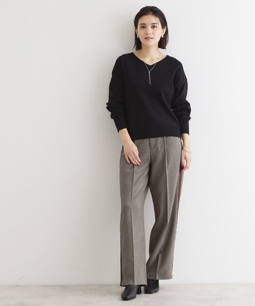 THE SHOP TK （ザ ショップ ティーケー ）の「◆【毛玉になりにくい／静電気防止】Vネックニット／洗える（ニット/セーター・レディース・ブラック/スモーキーグリーン系/グレー/パープル系/オフホワイト・12/13）」の13枚目の写真