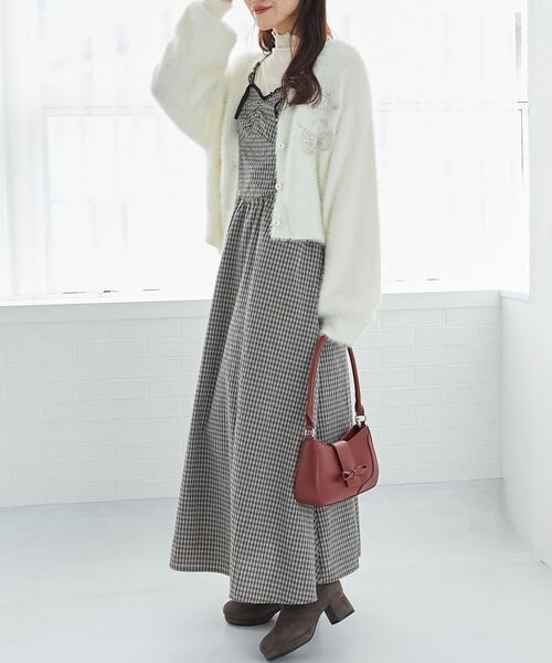 MAJESTIC LEGON（マジェスティックレゴン）の「フロントリボンクラシカルバッグ（ハンドバッグ・レディース・シルバー/ブラック/ボルドー・FREE）」の6枚目の写真