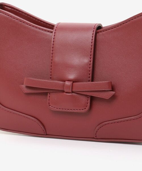 MAJESTIC LEGON（マジェスティックレゴン）の「フロントリボンクラシカルバッグ（ハンドバッグ・レディース・シルバー/ブラック/ボルドー・FREE）」の20枚目の写真