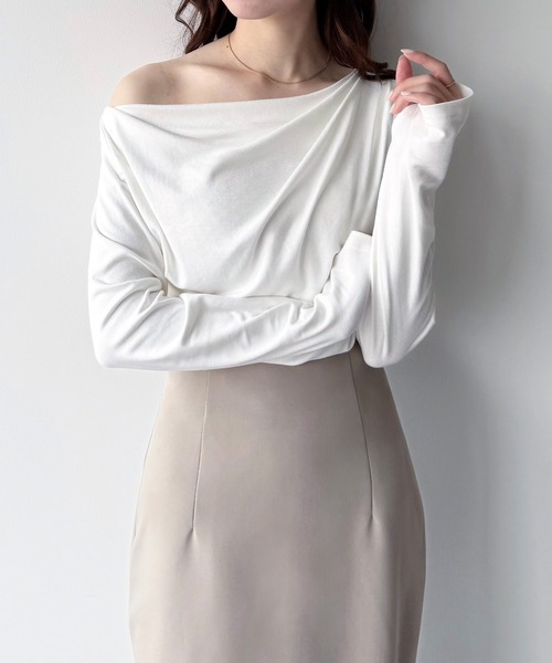 mipiarl（ミピアール）の「薄手ドレープトップス（Tシャツ/カットソー・レディース・ブラック/杢グレー/ホワイト/ピンク/チャコール/グレイッシュベージュ/クリーム/ネイビー/ピンクベージュ/ブラウン・SMALL/MEDIUM/LARGE/X-LARGE）」の14枚目の写真