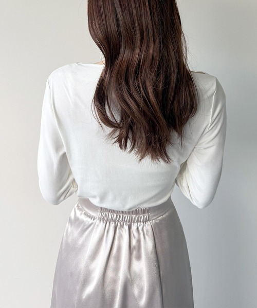 mipiarl（ミピアール）の「薄手ドレープトップス（Tシャツ/カットソー・レディース・ブラック/杢グレー/ホワイト/ピンク/チャコール/グレイッシュベージュ/クリーム/ネイビー/ピンクベージュ/ブラウン・SMALL/MEDIUM/LARGE/X-LARGE）」の15枚目の写真