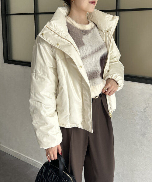 Thevon（ゼボン）の「スタンドネック中綿ショートブルゾン（ダウンジャケット/コート・レディース・ブラック/アイボリー/ベージュ・FREE）」の10枚目の写真