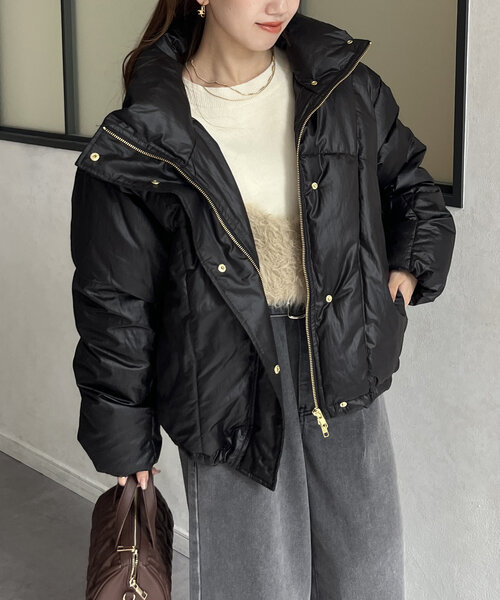 Thevon（ゼボン）の「スタンドネック中綿ショートブルゾン（ダウンジャケット/コート・レディース・ブラック/アイボリー/ベージュ・FREE）」の21枚目の写真