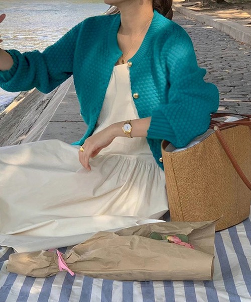 MILAE（ミレ）の「クルーネックニットカーディガン（カーディガン/ボレロ・レディース・オフホワイト/ブルー/ベージュ・FREE）」の5枚目の写真