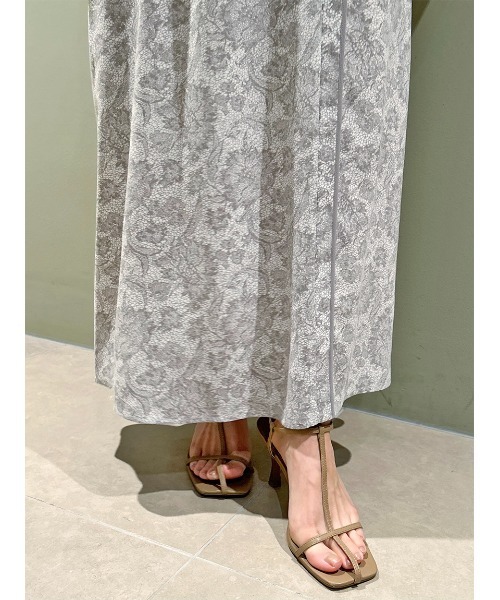 snidel ラッフルカラーワンピース　サイズ2 SNIDEL（スナイデル）の「プリントラッフルカラーワンピース