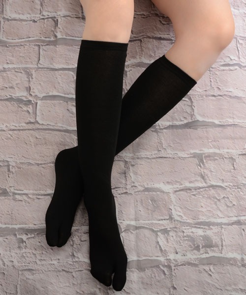 VIBGYOR Women（ヴィブジョー　ウィメン）の「【float】定番 無地 ベーシックカラー 2本指/足袋ハイソックス（ソックス/靴下・レディース・グレー/ホワイト/ブラック・FREE）」の5枚目の写真