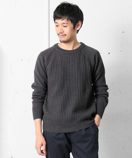 URBAN RESEARCH DOORS MENS(アーバンリサーチ ドアーズ メンズ)の「FORK&SPOON コットンウールクルーネックニット(ニット/セーター・メンズ・オフホワイト/チャコールグレー/ネイビー/キャメル・40/38)」の2枚目の写真