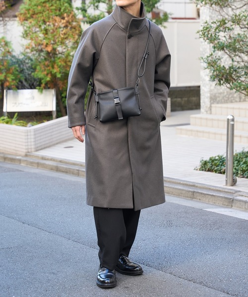 CITY TOKYO(シティトウキョウ)の「シュリンクレザー サコッシュ(ショルダーバッグ・メンズ・ブラック・FREE)」の4枚目の写真