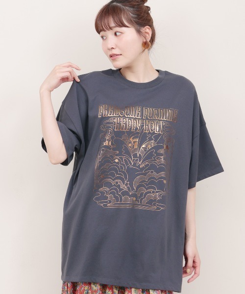 チチカカ（チチカカ）の「ホーリー箔プリントＴシャツ【ユニセックス】（Tシャツ/カットソー・レディース・チャコールグレー/オフホワイト・FREE）」の2枚目の写真