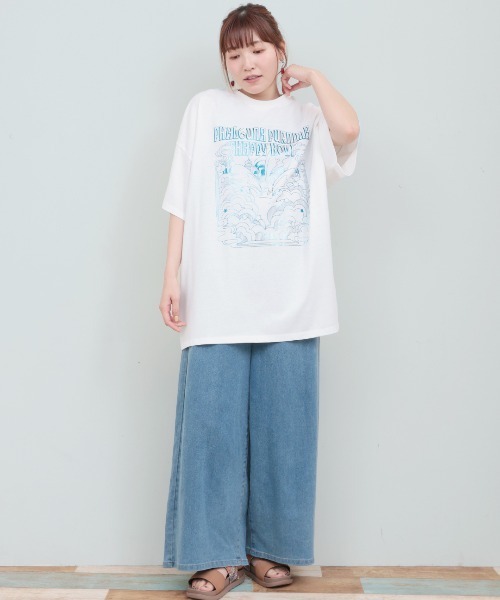 チチカカ（チチカカ）の「ホーリー箔プリントＴシャツ【ユニセックス】（Tシャツ/カットソー・レディース・チャコールグレー/オフホワイト・FREE）」の3枚目の写真