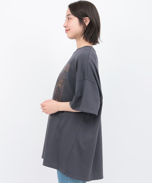 チチカカ（チチカカ）の「ホーリー箔プリントＴシャツ【ユニセックス】（Tシャツ/カットソー・レディース・チャコールグレー/オフホワイト・FREE）」の7枚目の写真