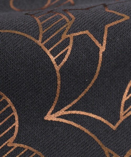 チチカカ（チチカカ）の「ホーリー箔プリントＴシャツ【ユニセックス】（Tシャツ/カットソー・レディース・チャコールグレー/オフホワイト・FREE）」の13枚目の写真