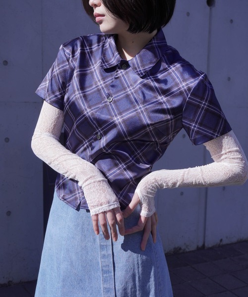 G.V.G.V.（ジーヴィージーヴィー）の「PLAID SATIN BLOUSE（シャツ/ブラウス・レディース・バーガンディー/ネイビー・ONE SIZE）」の3枚目の写真