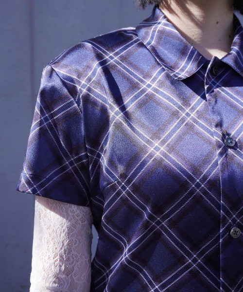 G.V.G.V.（ジーヴィージーヴィー）の「PLAID SATIN BLOUSE（シャツ/ブラウス・レディース・バーガンディー/ネイビー・ONE SIZE）」の6枚目の写真