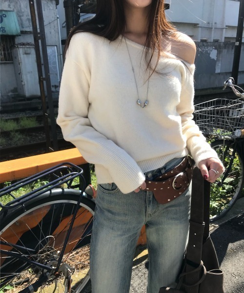 by muni:r(バイ ムニール)の「アンバランスニット(ニット/セーター・レディース・グレー/アイボリー/ブラック・FREE)」の2枚目の写真