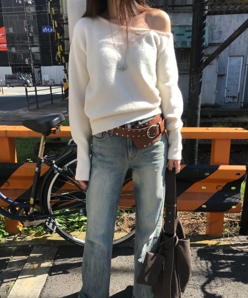 by muni:r(バイ ムニール)の「アンバランスニット(ニット/セーター・レディース・グレー/アイボリー/ブラック・FREE)」の6枚目の写真