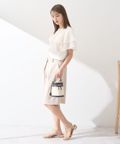 earth music&ecology（アースミュージックアンドエコロジー）の「タックハーフパンツ（その他パンツ・レディース・ベージュ/グレー/ブラック・S/M）」の14枚目の写真