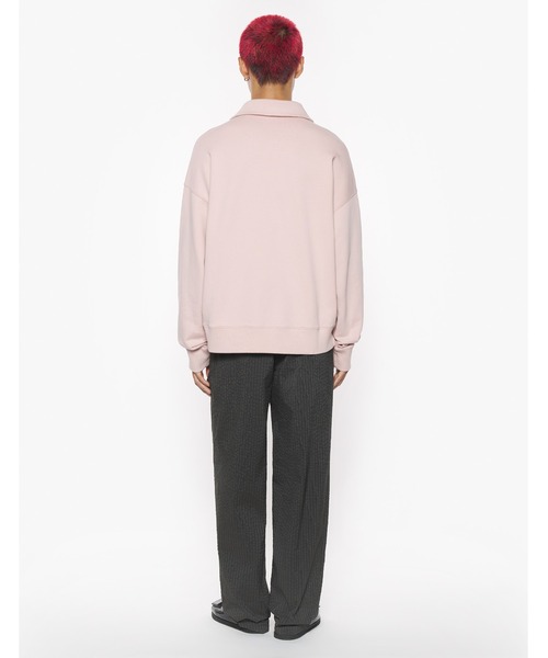 Maison Kitsune（メゾンキツネ）の「BOLD FOX HEAD FLEECE OVERSIZE POLO SWEATSHIRT（スウェット・メンズ・スモークピンク・S/M/L/XL/XS）」の4枚目の写真