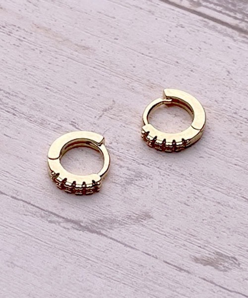 LUGG NAGG（ラグナグ）の「【LUGG NAGG】キラキラフープピアス（ピアス（両耳用）・レディース・ゴールド/ピンク/シルバー・FREE）」の5枚目の写真